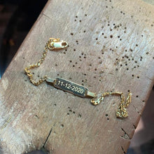 Load image into Gallery viewer, The all-time favourtite classic Name Bracelet is usually given to an newborn or as a push present. But it’s also a unique gift to surprise a special someone: your best friend, godmother or bridesmaid to be, you and your mom, you name it!