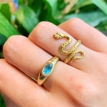 Load image into Gallery viewer, A vibrant and exhibiting ring that will fulfill your jewelry box. A contemporary design for a timeless piece. Choose a colorful gemstone to brighten up this ring.  Example in this picture: London Blue Topaz.