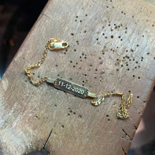 Load image into Gallery viewer, The all-time favourtite classic Name Bracelet is usually given to an newborn or as a push present. But it’s also a unique gift to surprise a special someone: your best friend, godmother or bridesmaid to be, you and your mom, you name it!
